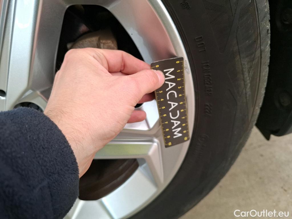  Bmw  iX 1 BMW iX1 / 2022 / 5P / SUV xDrive30 Business Design #32