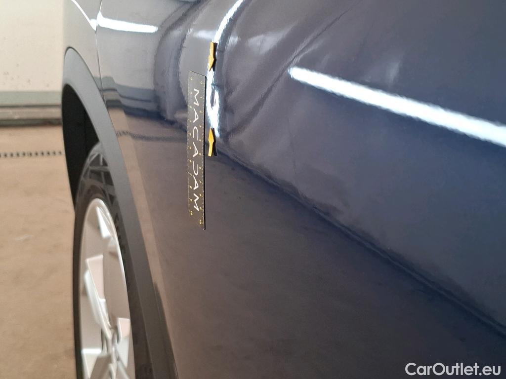  Bmw  iX 1 BMW iX1 / 2022 / 5P / SUV xDrive30 Business Design #38