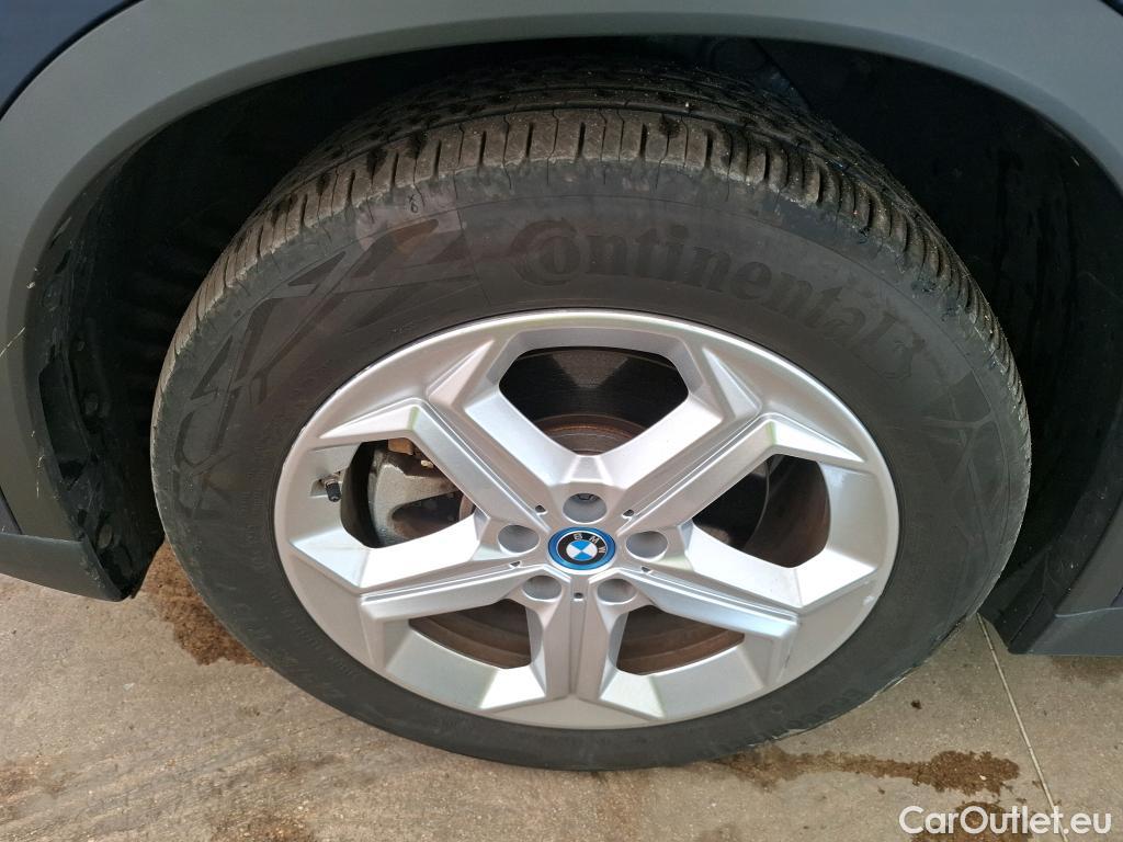  Bmw  iX 1 BMW iX1 / 2022 / 5P / SUV xDrive30 Business Design #22