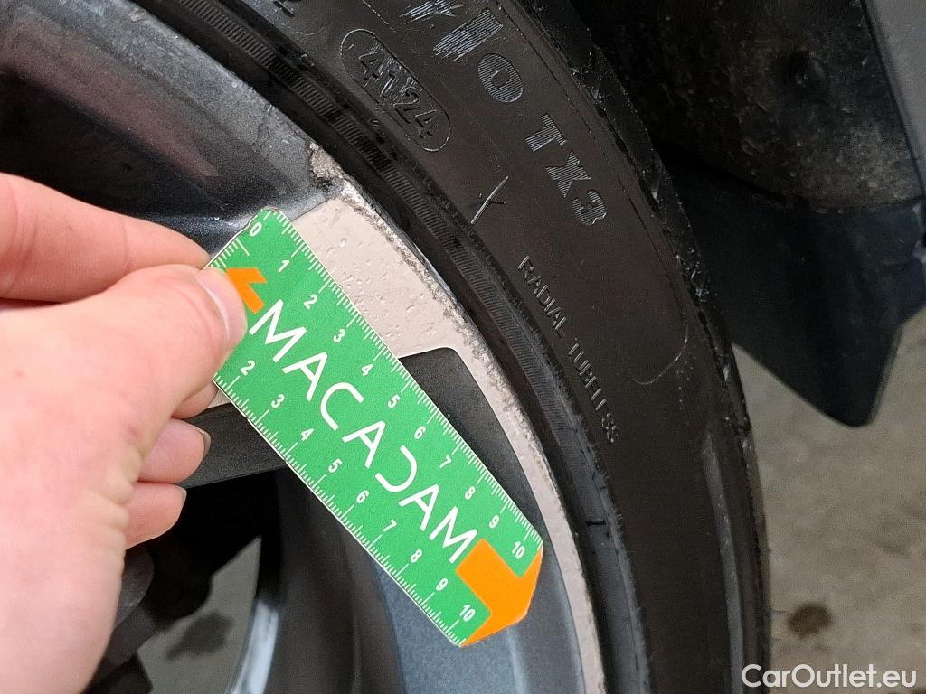  Audi  A3 AUDI  Sportback / 2020 / 5P / Berline 35 TFSI 150 MHEV S Tronic S Line #60