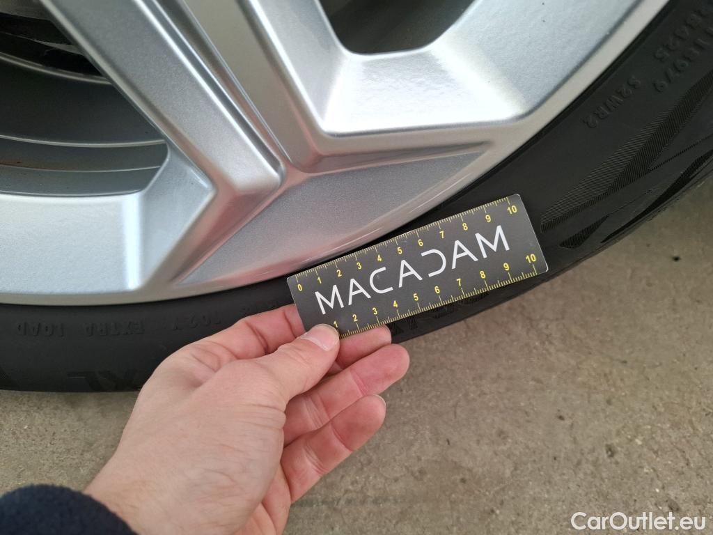  Bmw  iX 1 BMW iX1 / 2022 / 5P / SUV xDrive30 Business Design #7