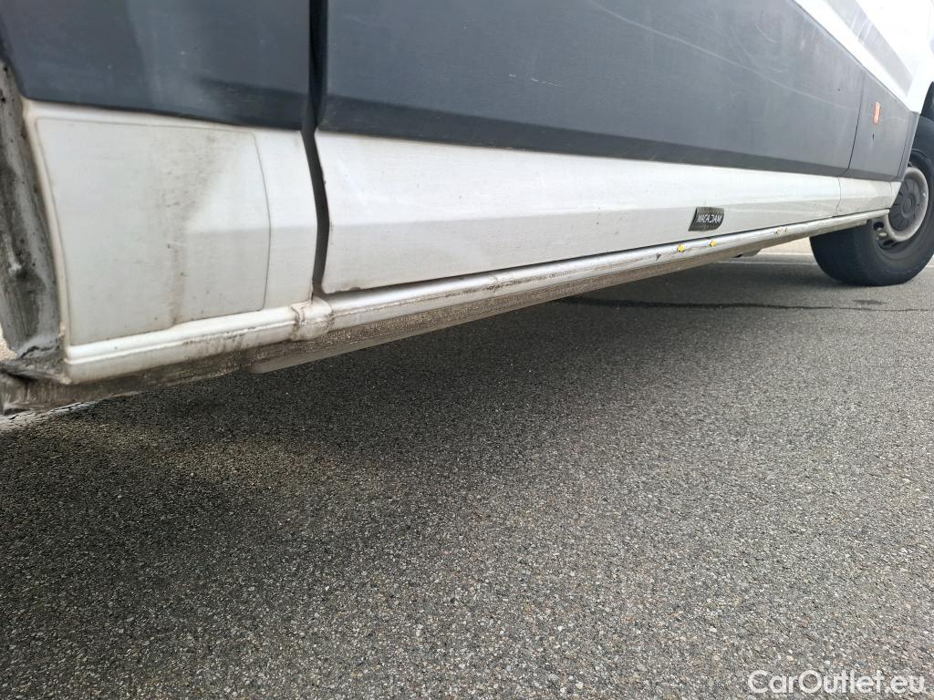  Volkswagen  Crafter  Fourgon e- 35 Fourgon mittellang Hochdach FWD 35kWh BVA #69