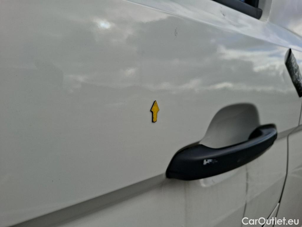  Volkswagen  Crafter  Fourgon e- 35 Fourgon mittellang Hochdach FWD 35kWh BVA #57