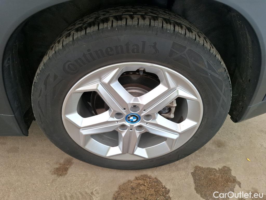  Bmw  iX 1 BMW iX1 / 2022 / 5P / SUV xDrive30 Business Design #25