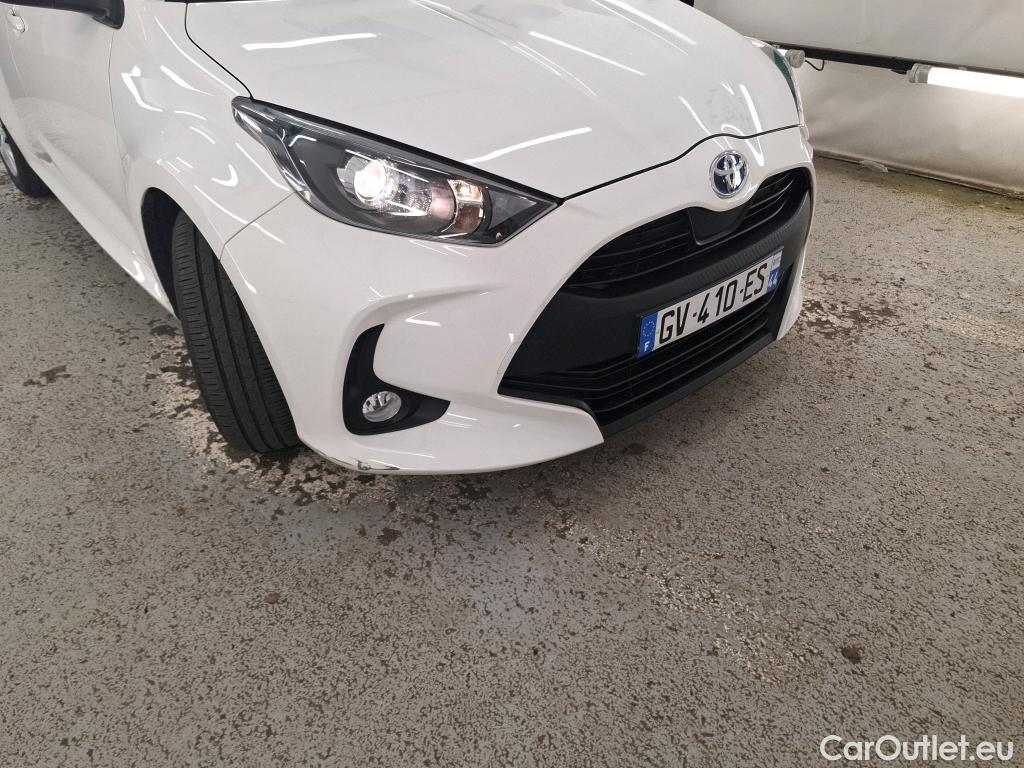  Toyota  Yaris  Hybride Affaires / 2019 / 5P / Berline 1.5 Hybride 116h Dynamic Business #1