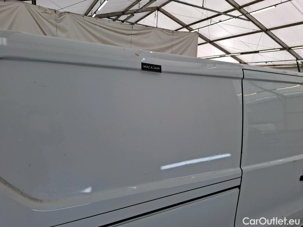  Renault  Trafic  III Fourgon L2H1 3T Grand Confort 2.0 dCi 130CV BVM6 E6d #1