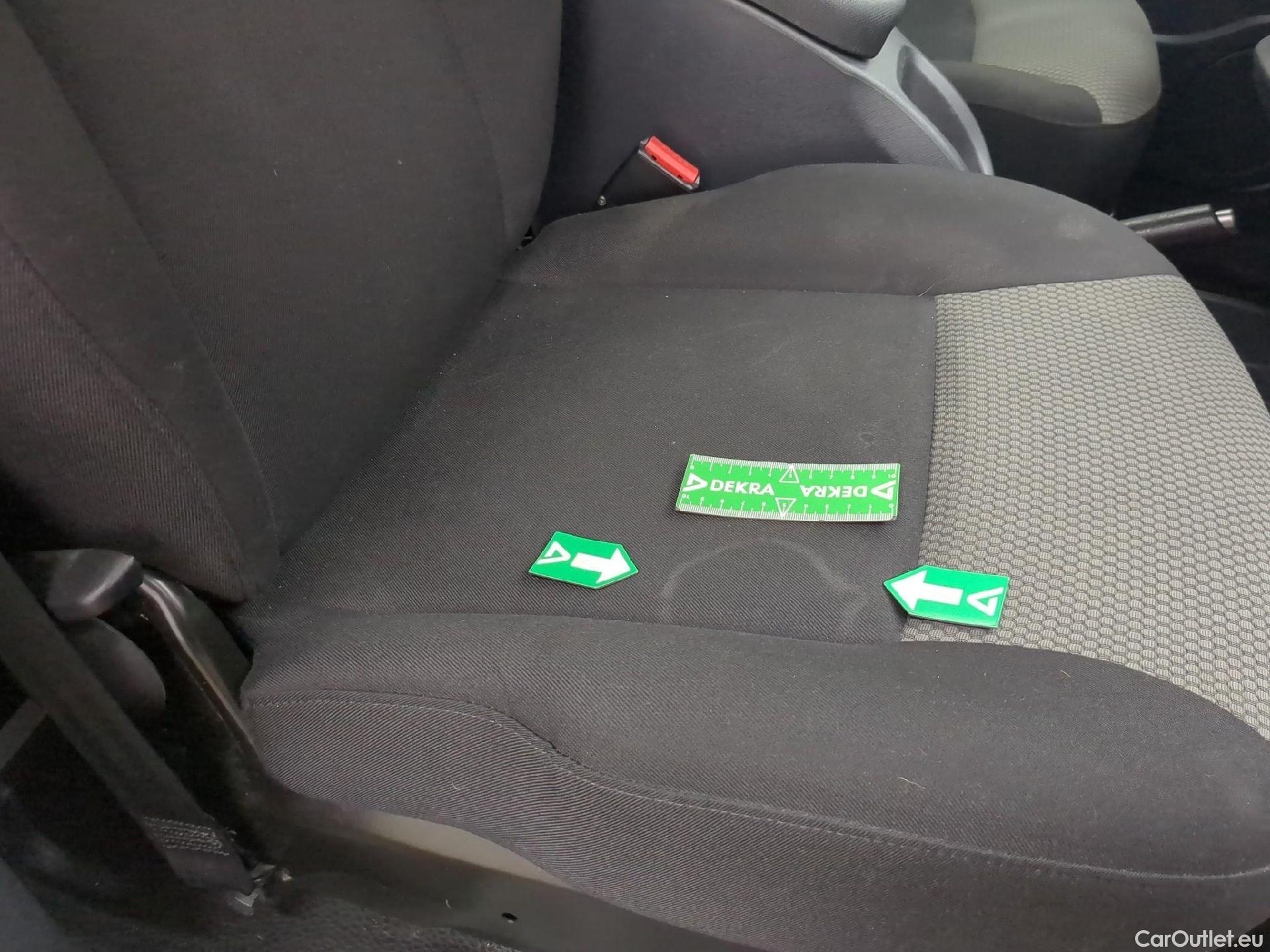  Renault  Kangoo  II Express Extra (Série Spéciale) 1.5 dCi 95CV BVM6 E6dT #25