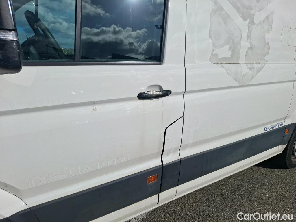  Volkswagen  Crafter  Fourgon e- 35 Fourgon mittellang Hochdach FWD 35kWh BVA #122