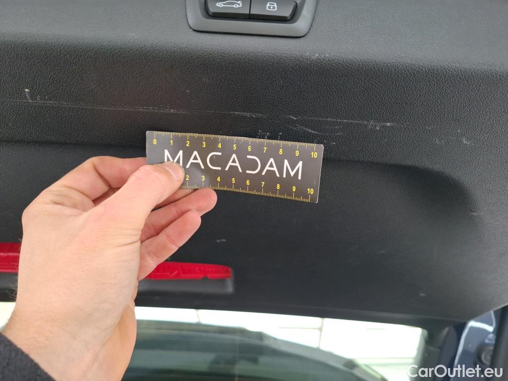  Bmw  iX 1 BMW iX1 / 2022 / 5P / SUV xDrive30 Business Design #18