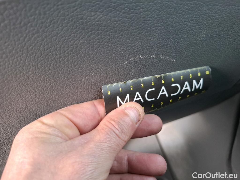  Volkswagen  Crafter  Fourgon e- 35 Fourgon mittellang Hochdach FWD 35kWh BVA #125