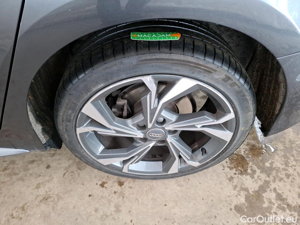  Audi  A3 AUDI  Sportback / 2020 / 5P / Berline 35 TFSI 150 MHEV S Tronic S Line #50