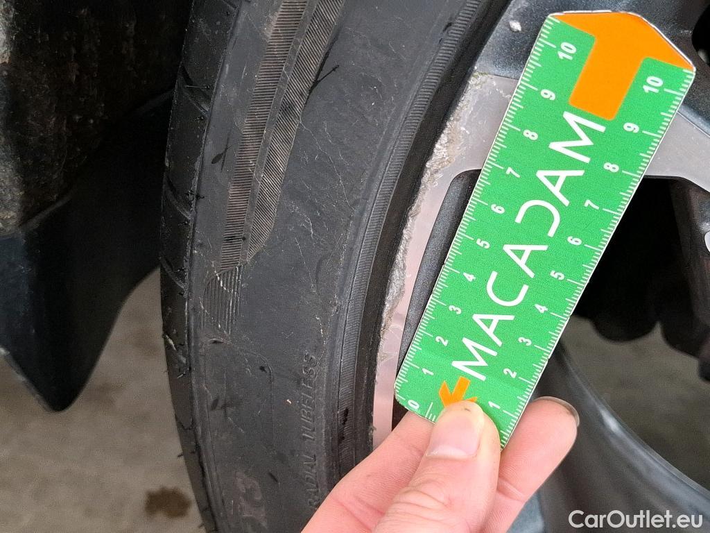  Audi  A3 AUDI  Sportback / 2020 / 5P / Berline 35 TFSI 150 MHEV S Tronic S Line #56