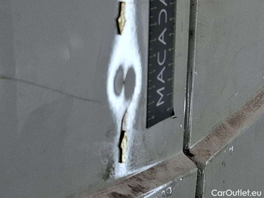  Renault  Trafic  III Fourgon L2H1 3T Grand Confort 2.0 dCi 130CV BVM6 E6d #18