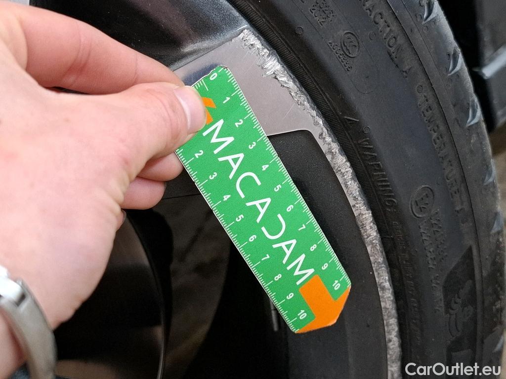  Audi  A3 AUDI  Sportback / 2020 / 5P / Berline 35 TFSI 150 MHEV S Tronic S Line #4