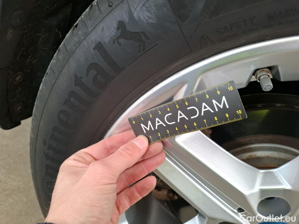  Bmw  iX 1 BMW iX1 / 2022 / 5P / SUV xDrive30 Business Design #8