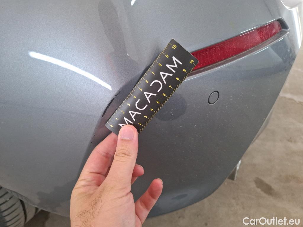  Bmw  Serie 1 BMW Série 1 / 2019 / 5P / Berline 116d DKG7 Business Design #6