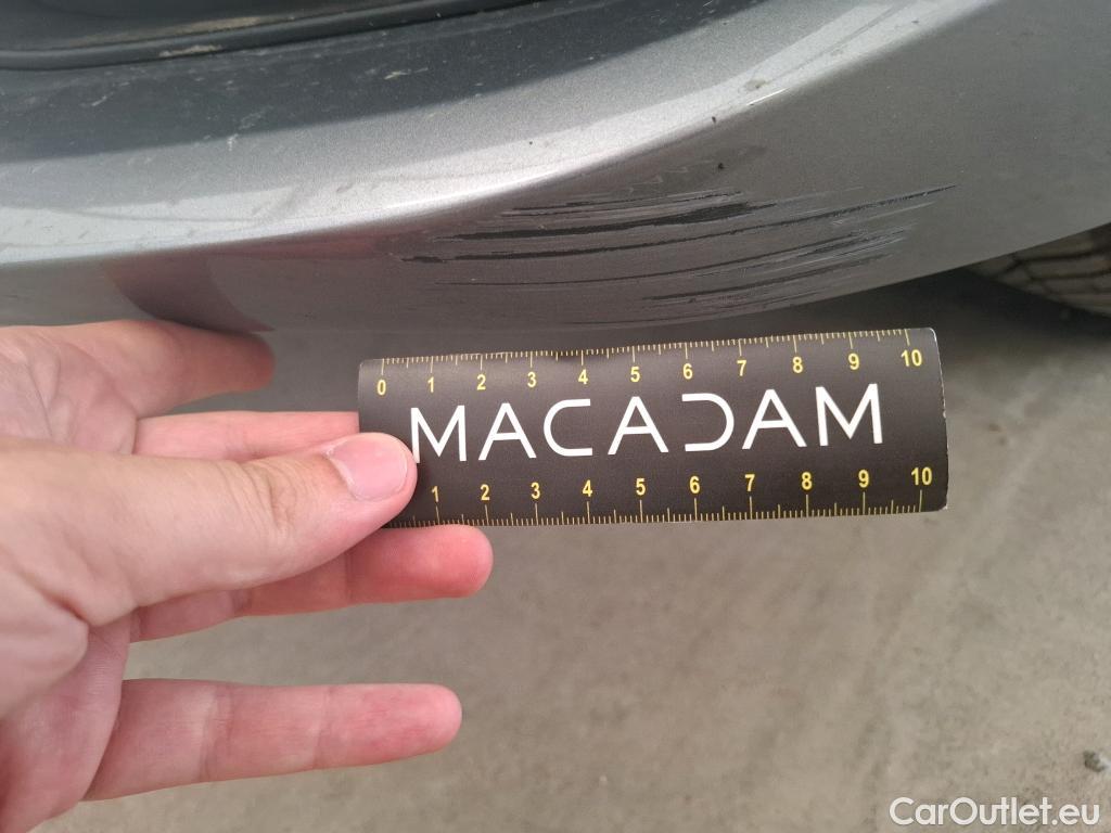  Bmw  Serie 1 BMW Série 1 / 2019 / 5P / Berline 116d DKG7 Business Design #4