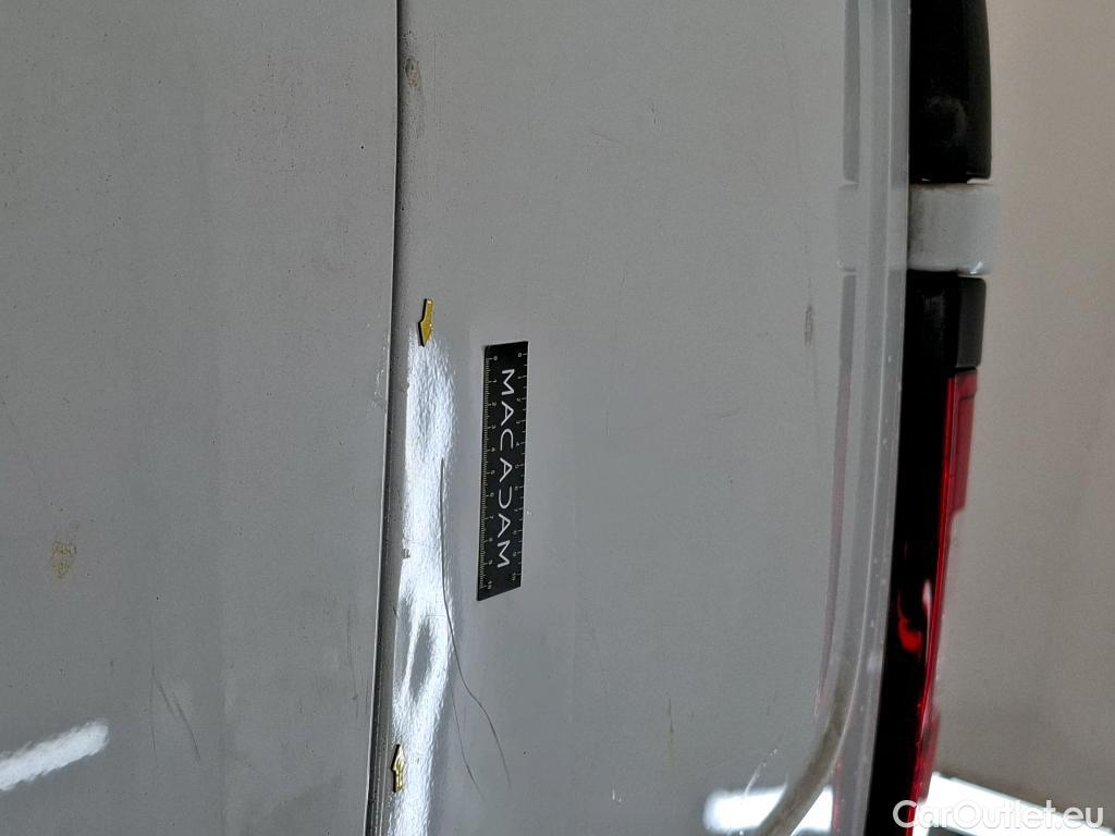  Renault  Trafic  III Fourgon L2H1 3T Grand Confort 2.0 dCi 130CV BVM6 E6d #9