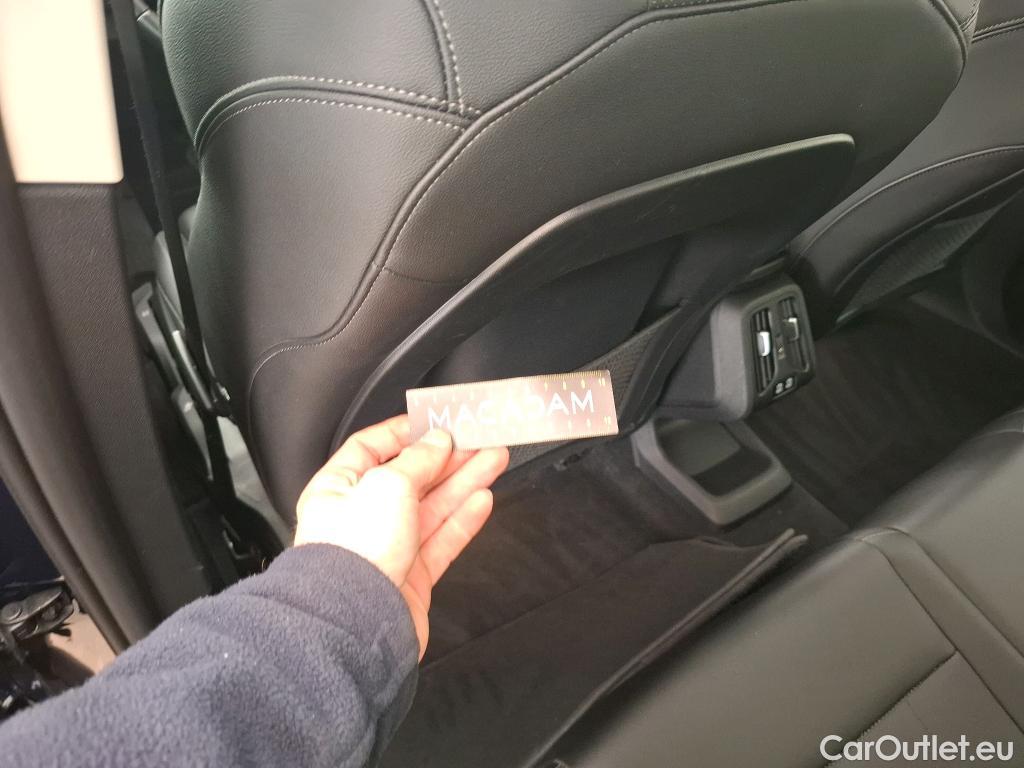  Bmw  iX 1 BMW iX1 / 2022 / 5P / SUV xDrive30 Business Design #19