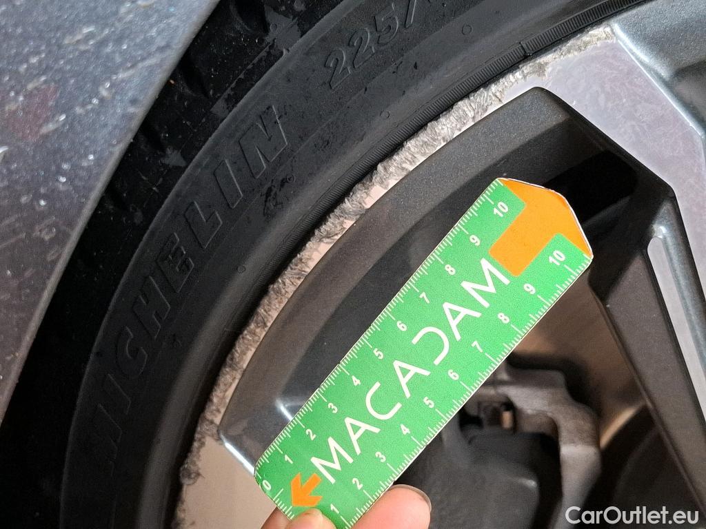  Audi  A3 AUDI  Sportback / 2020 / 5P / Berline 35 TFSI 150 MHEV S Tronic S Line #9