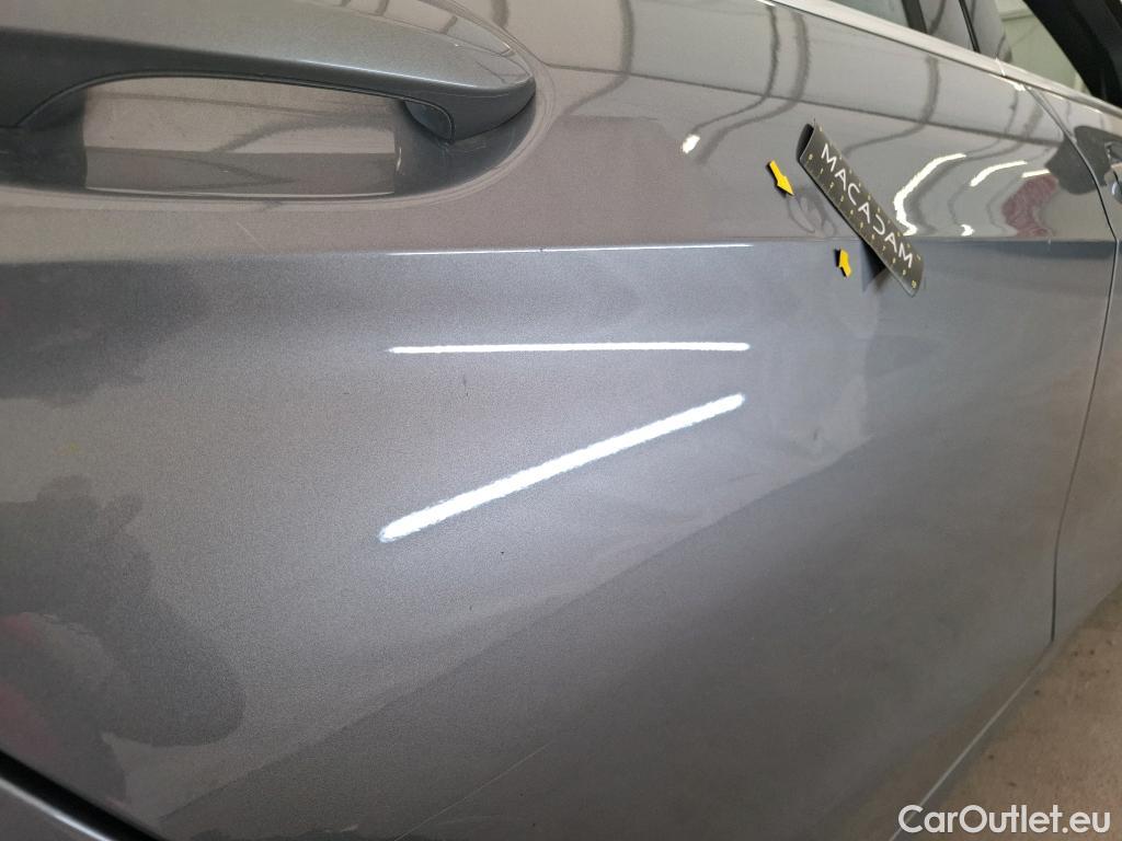  Bmw  Serie 1 BMW Série 1 / 2019 / 5P / Berline 116d DKG7 Business Design #12