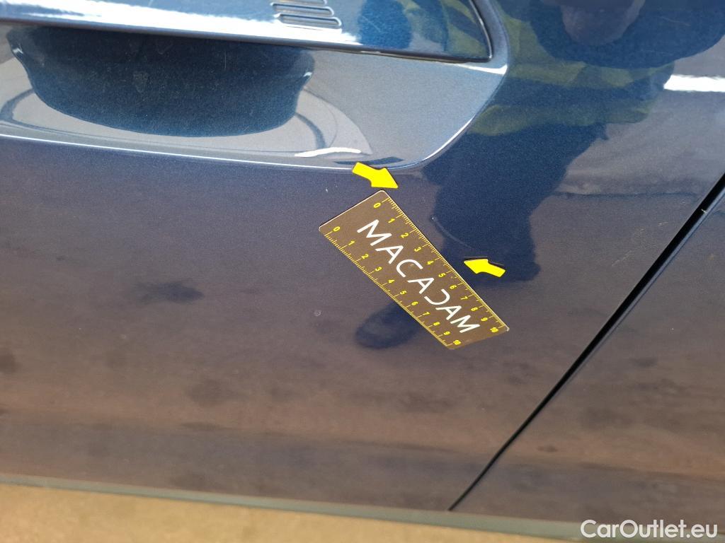  Bmw  iX 1 BMW iX1 / 2022 / 5P / SUV xDrive30 Business Design #34