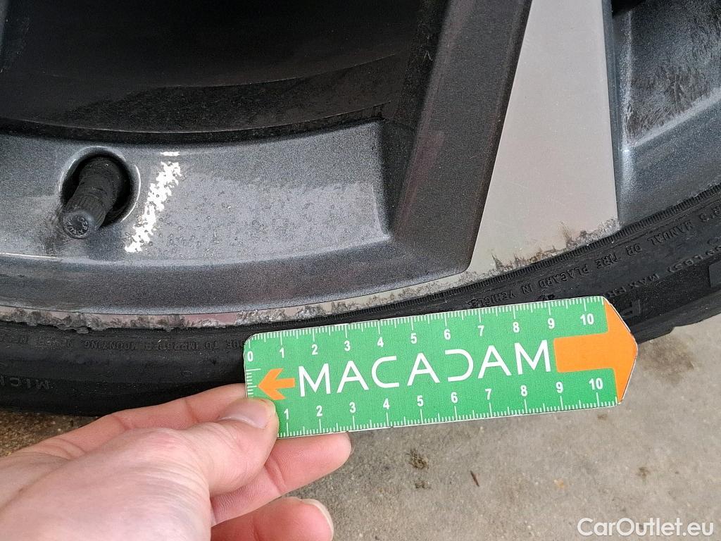  Audi  A3 AUDI  Sportback / 2020 / 5P / Berline 35 TFSI 150 MHEV S Tronic S Line #6