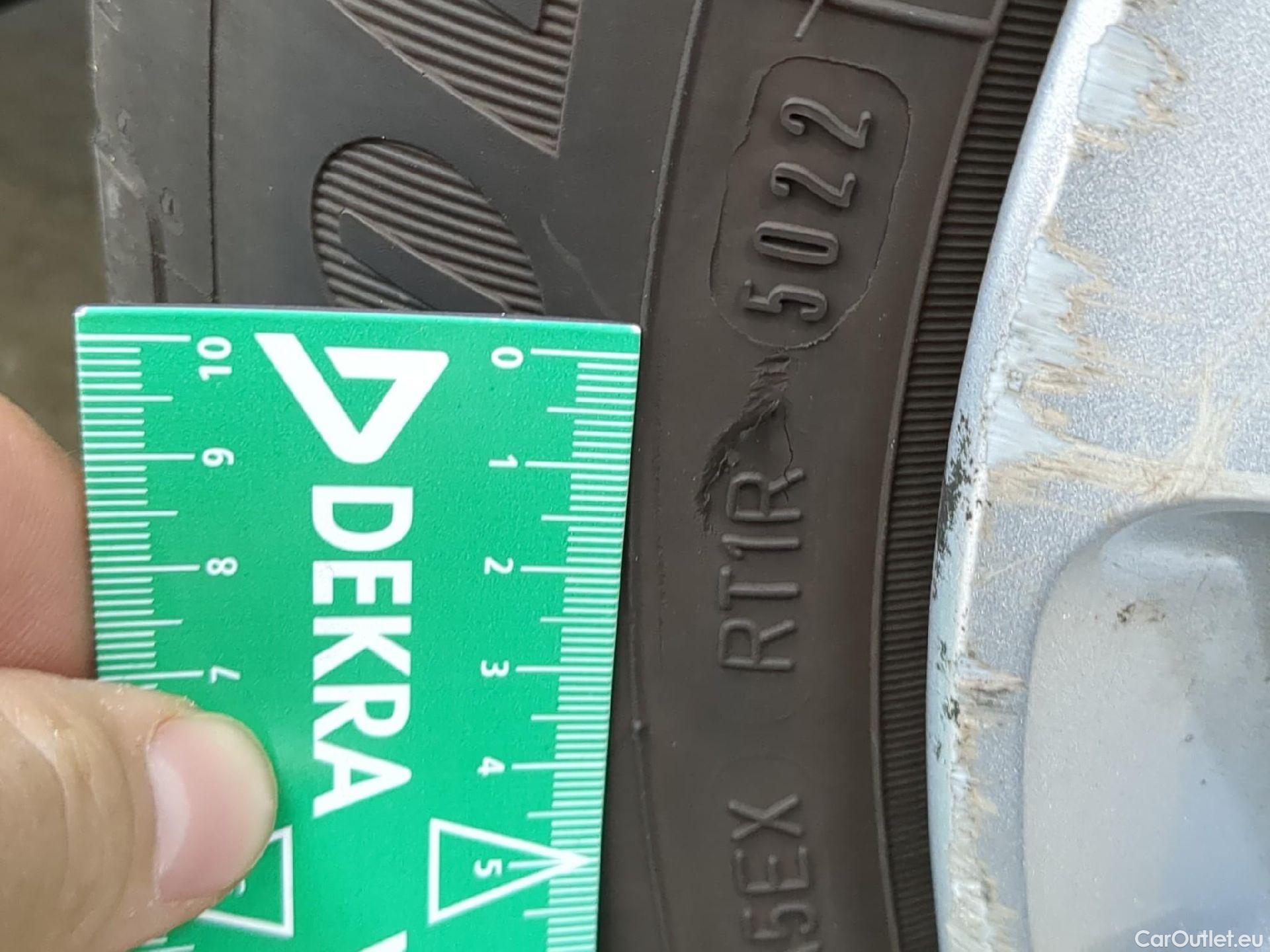  Fiat  500 FIAT  / 2015 / 3P / Berline Hybrid 1.0 BSG 70 ch Pack Con Tec #2