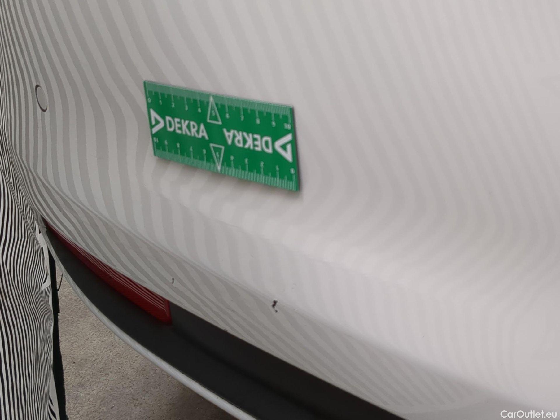  Fiat  500 FIAT  / 2015 / 3P / Berline Hybrid 1.0 BSG 70 ch Pack Con Tec #8