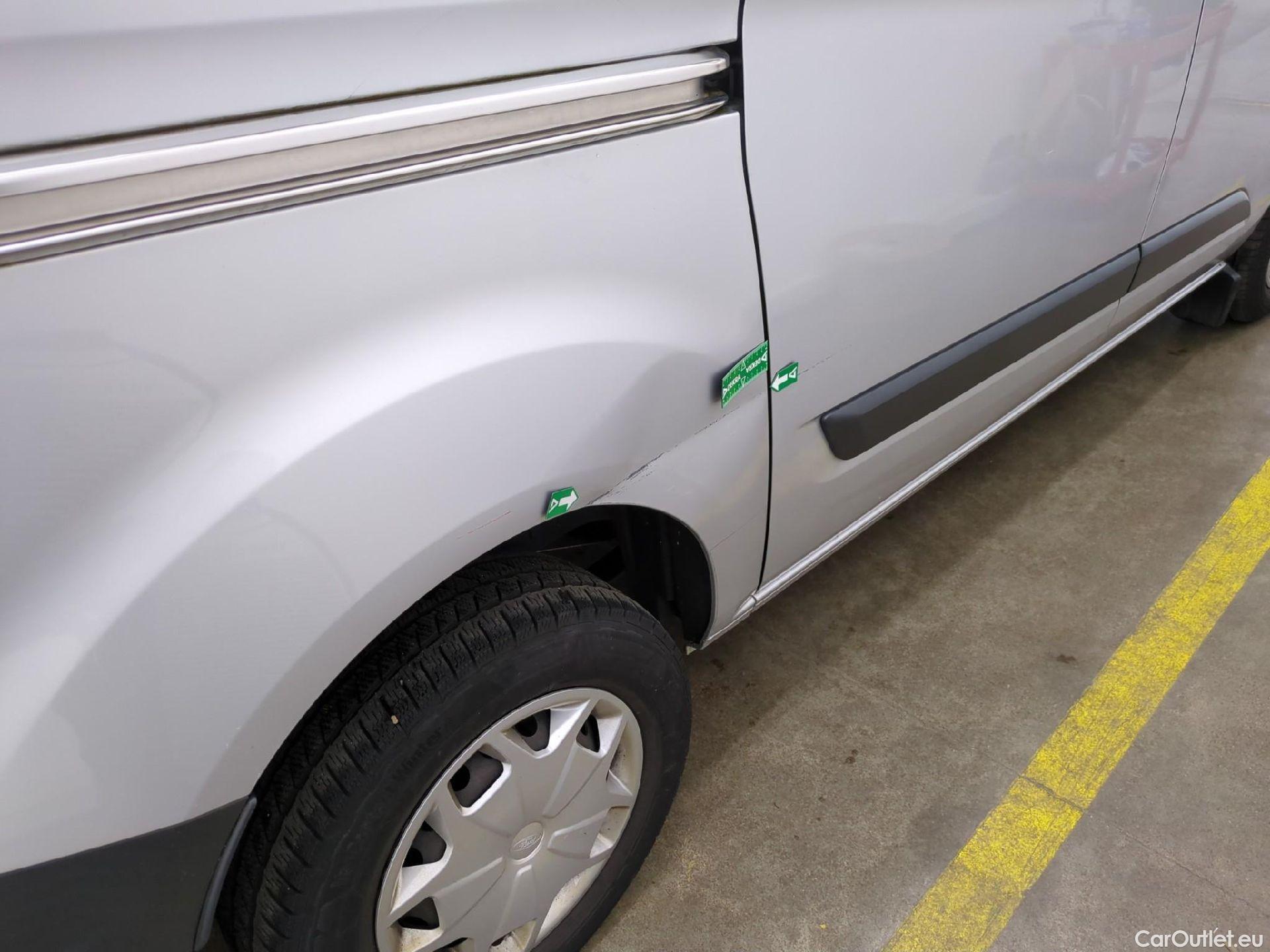  Ford  Transit  Custom/Tourneo Custom Combi 310 L1 Trend 2.0 TDCi 130CV BVM6 E6 #16