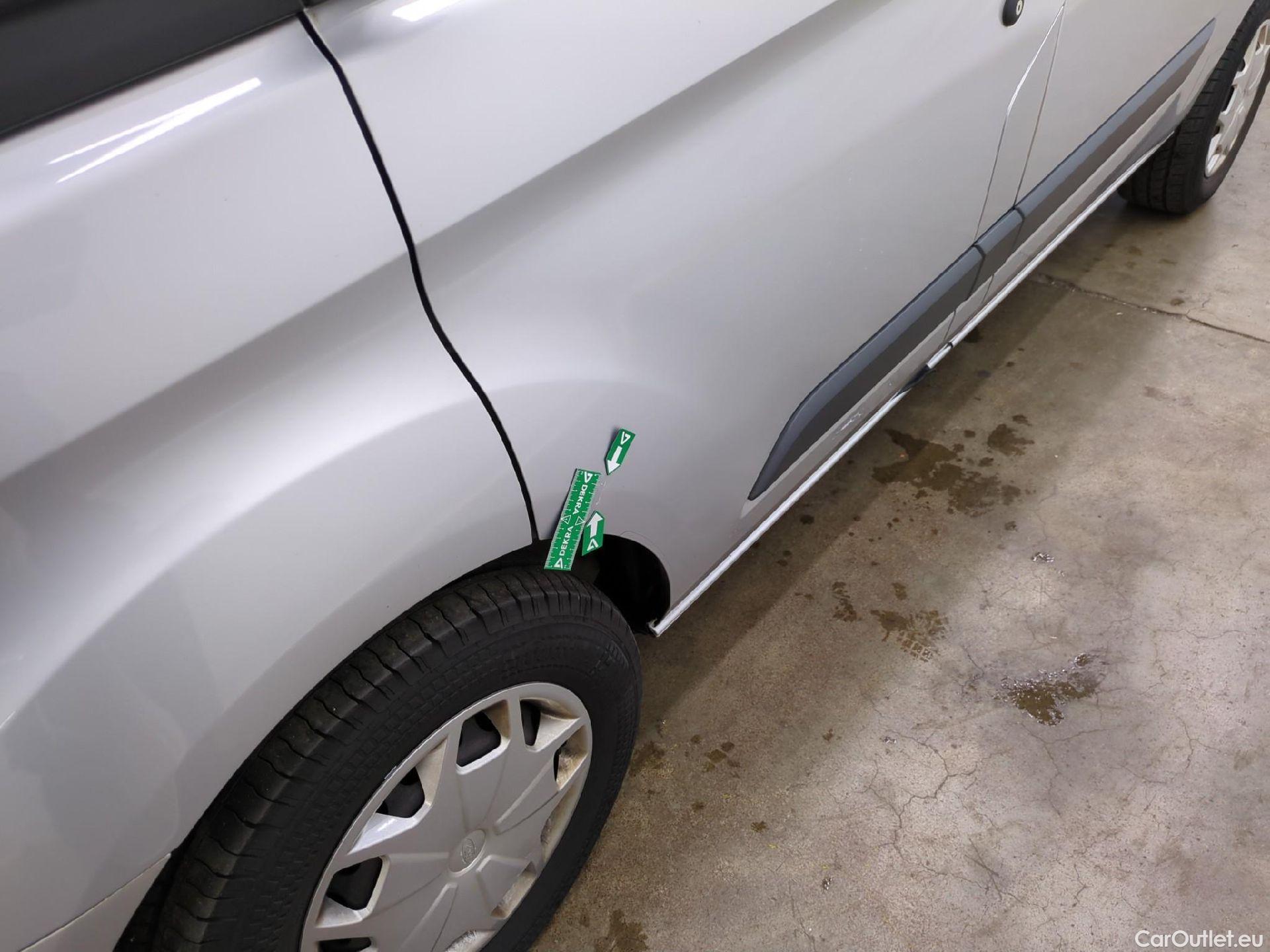  Ford  Transit  Custom/Tourneo Custom Combi 310 L1 Trend 2.0 TDCi 130CV BVM6 E6 #24