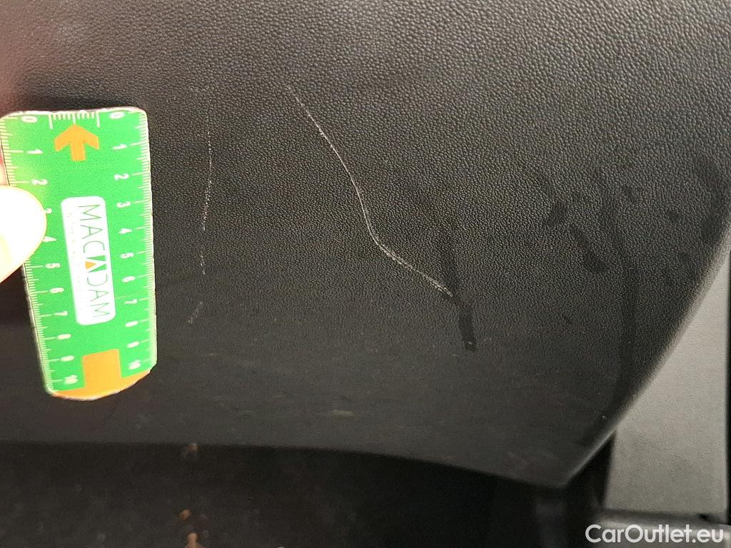  Citroen  C3  Feel Business 1.2 PureTech 80CV BVM5 E6d #10