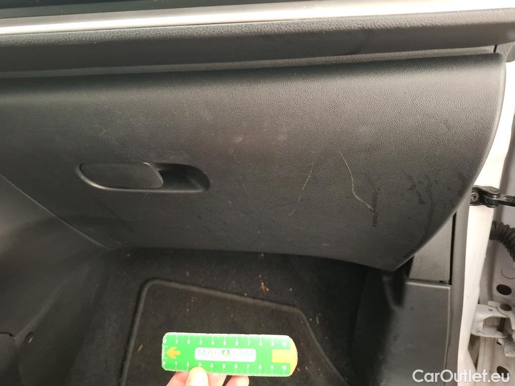  Citroen  C3  Feel Business 1.2 PureTech 80CV BVM5 E6d #9