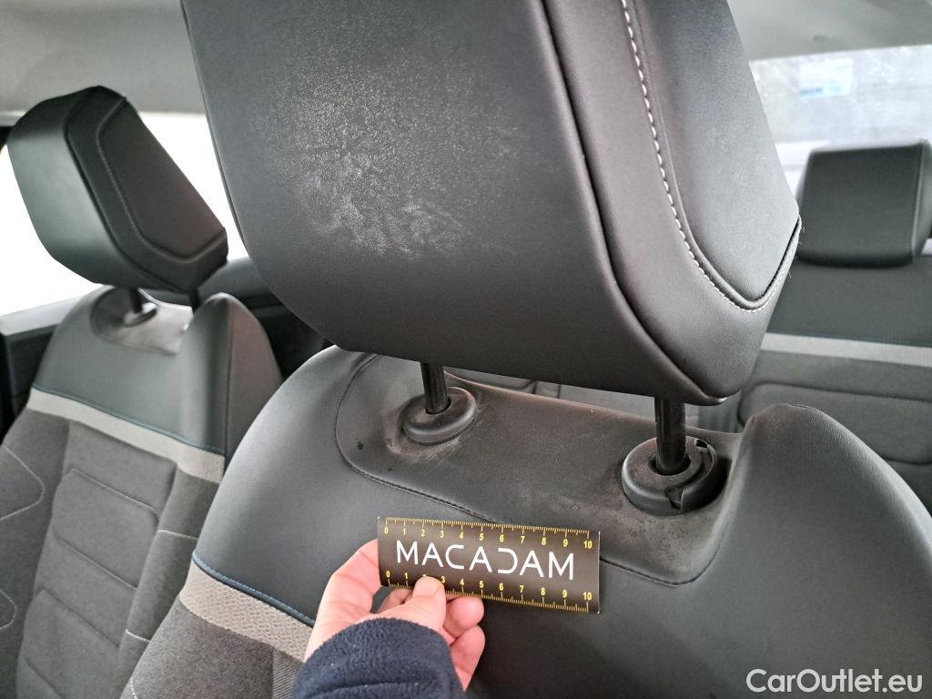  Citroen  C4 CITROEN  X / 2022 / 4P / Berline PureTech 130 S&S EAT8 Feel Pack #9