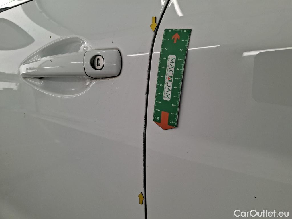  Peugeot  208 PEUGEOT  / 2015 / 5P / Berline &BLUEHDI 100 €6.c S&S ALLURE BUSINESS #13