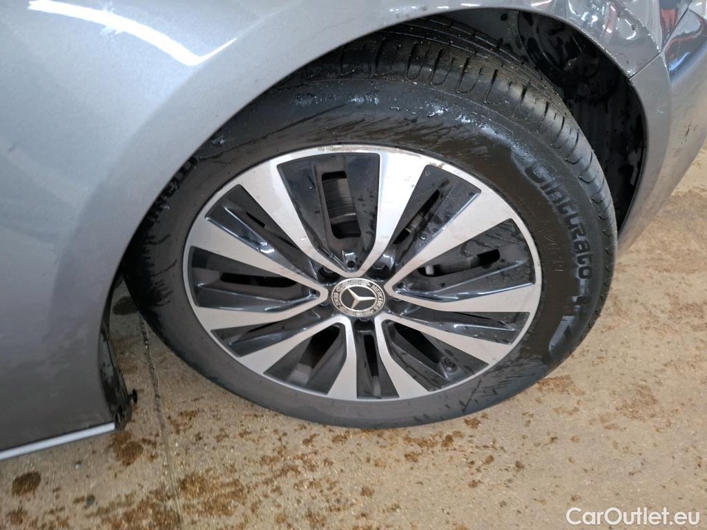  Mercedes  A-Klasse MERCEDES-BENZ Classe A Compact / 2018 / 5P / Berline A 200 d Business Line 8G-DCT #41