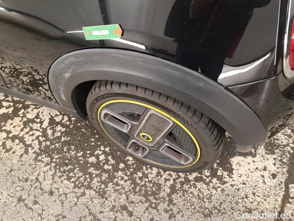  Mini  Cooper MINI Mini / 2014 / 3P / Berline  SE Finition Yours 184 ch BVA #31