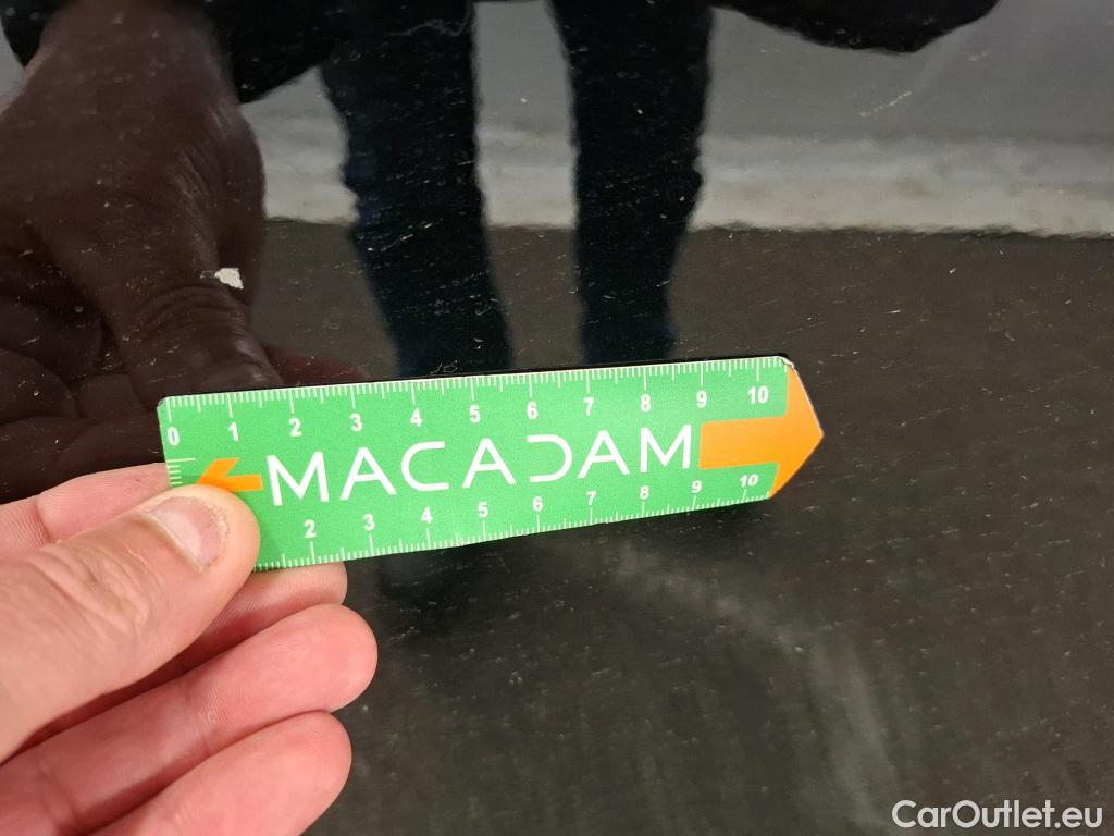  Mercedes  GLA MERCEDES-BENZ  / 2020 / 5P / SUV  250 e AMG LINE DCT #5