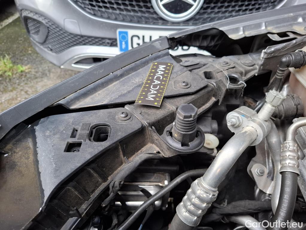  Mercedes  A-Klasse MERCEDES-BENZ Classe A Compact / 2018 / 5P / Berline A 200 d Business Line 8G-DCT #37