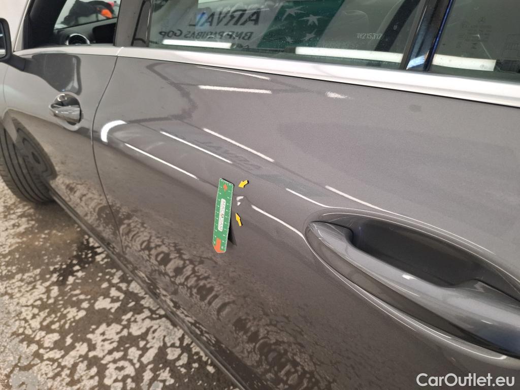  Mercedes  CLA-Klasse MERCEDES-BENZ CLA Coupe / 2019 / 4P / Coupé CLA 180 Business Line BA7 #21