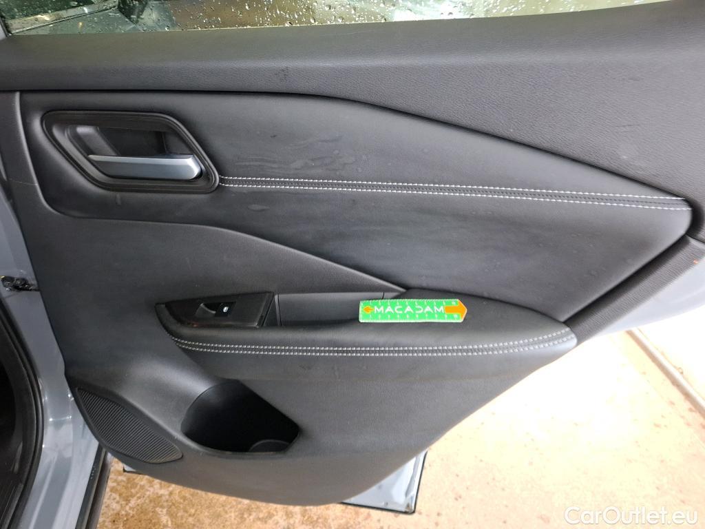  Nissan  Qashqai NISSAN  / 2021 / 5P / Crossover 1.3 MHEV 158ch Xtronic N-Style(SP) #15