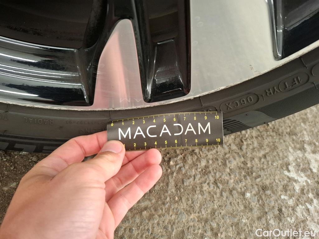  Opel   Grandland X OPEL Grandland / 2021 / 5P / SUV 1.2 Turbo 130 ch Auto ELEGANCE BUSINESS #4