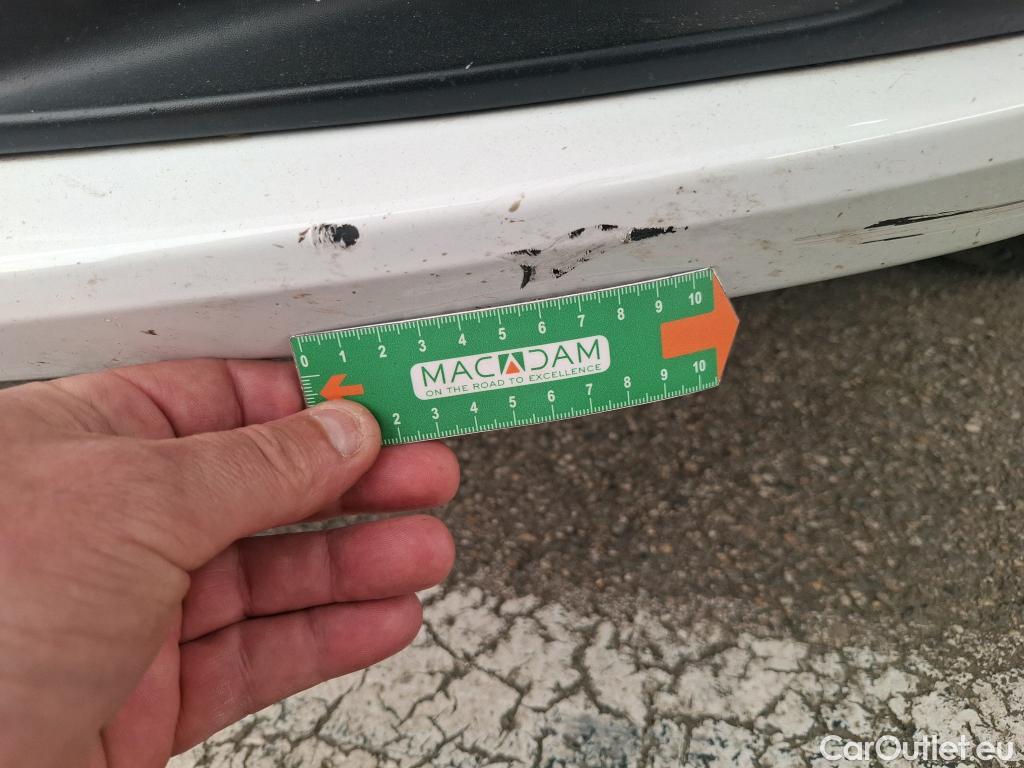  Peugeot  208 PEUGEOT  / 2015 / 5P / Berline &BLUEHDI 100 €6.c S&S ALLURE BUSINESS #18