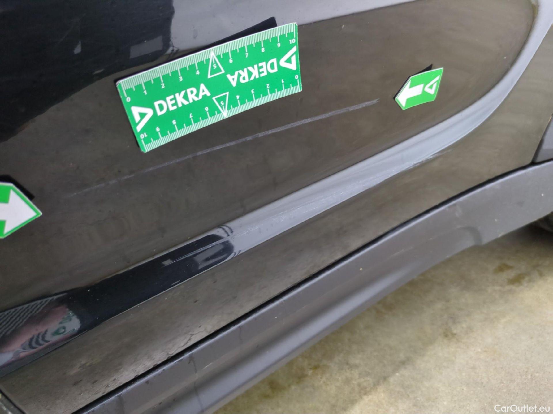  Mini  Countryman MINI  / 2020 / 5P / Crossover Cooper Essential 136 ch BVA7 #35