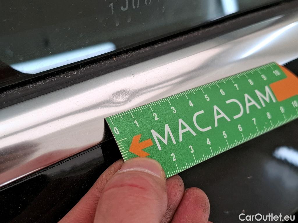  Mercedes  A-Klasse MERCEDES-BENZ Classe A 5p Berline A 180 d AMG Line 7G-DCT #8