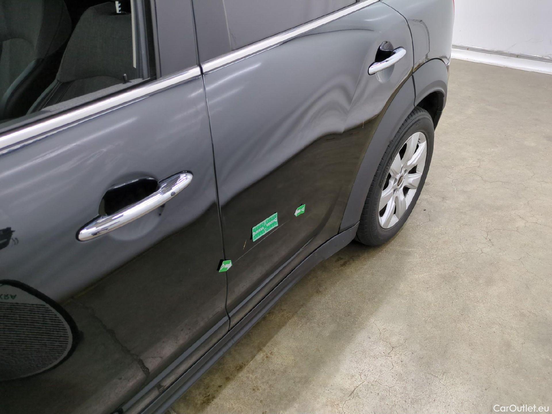  Mini  Countryman MINI  / 2020 / 5P / Crossover Cooper Essential 136 ch BVA7 #38