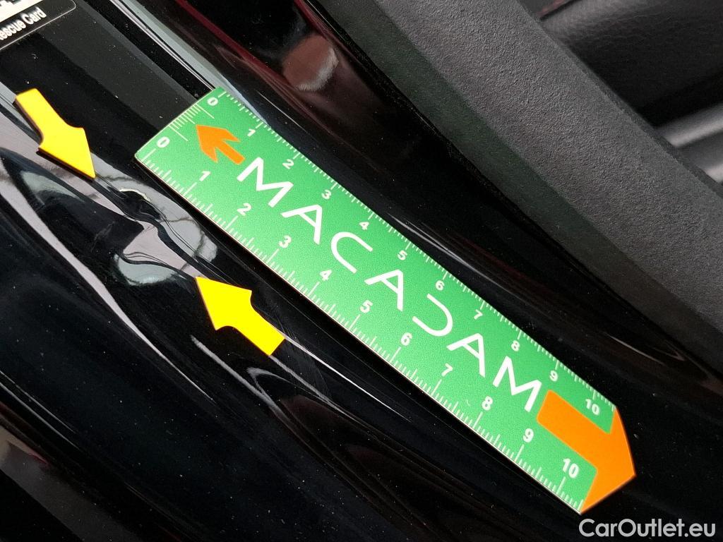  Mercedes  A-Klasse MERCEDES-BENZ Classe A 5p Berline A 180 d AMG Line 7G-DCT #19