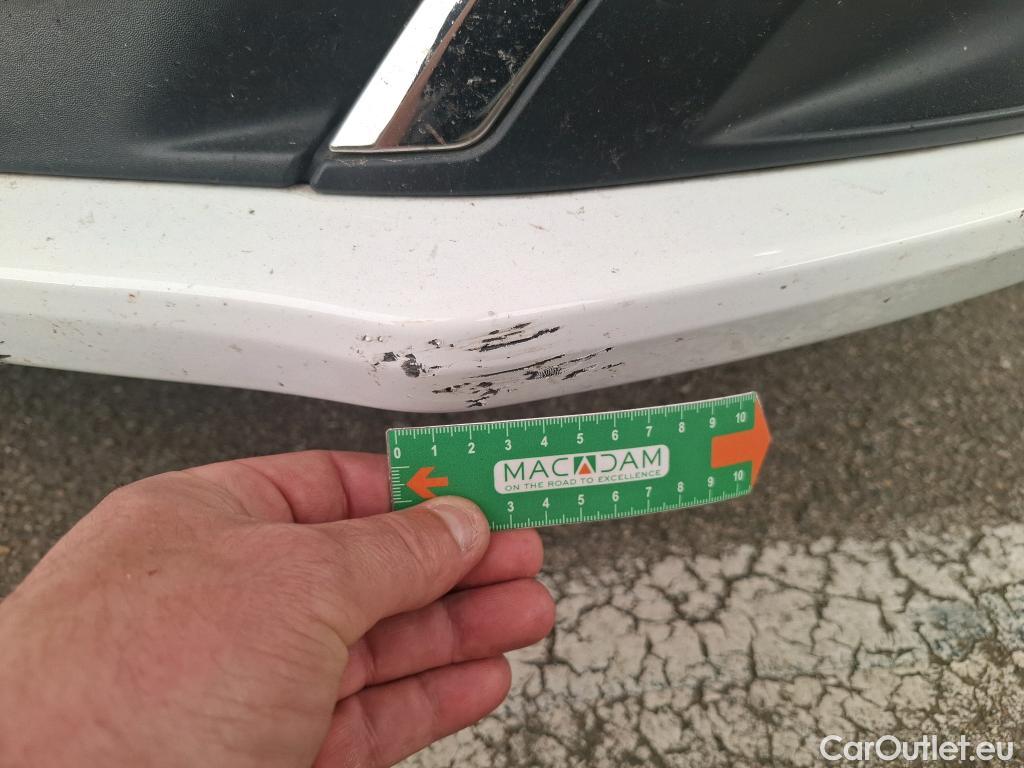  Peugeot  208 PEUGEOT  / 2015 / 5P / Berline &BLUEHDI 100 €6.c S&S ALLURE BUSINESS #17