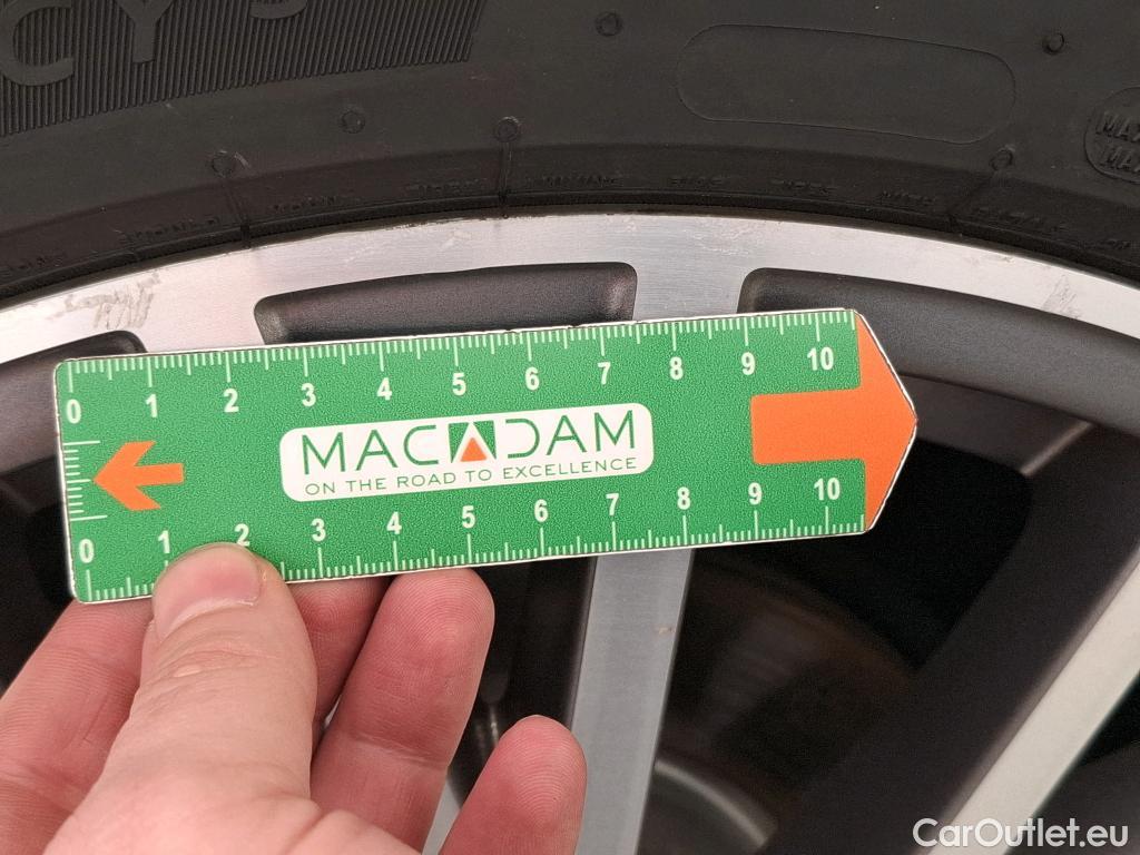  Mercedes  CLA-Klasse MERCEDES-BENZ CLA Coupe / 2019 / 4P / Coupé CLA 180 Business Line BA7 #19