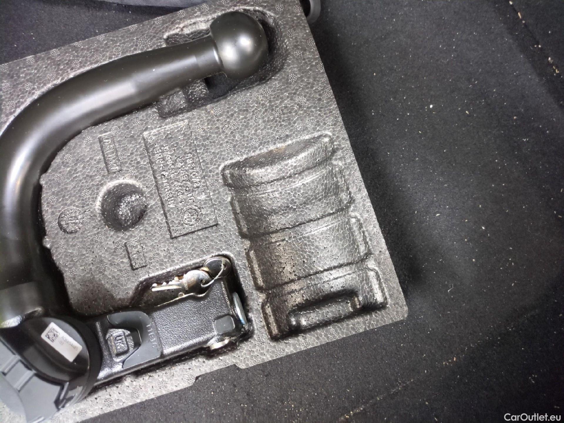  Mini  Countryman MINI  / 2020 / 5P / Crossover Cooper Essential 136 ch BVA7 #7